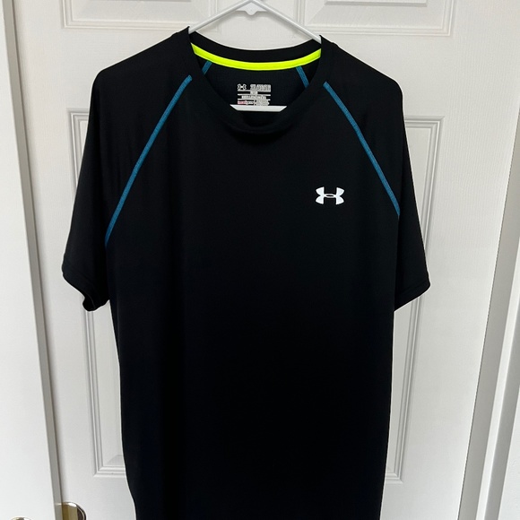 Under Armour Heat Gear Workout Shirt - Picture 1 of 2